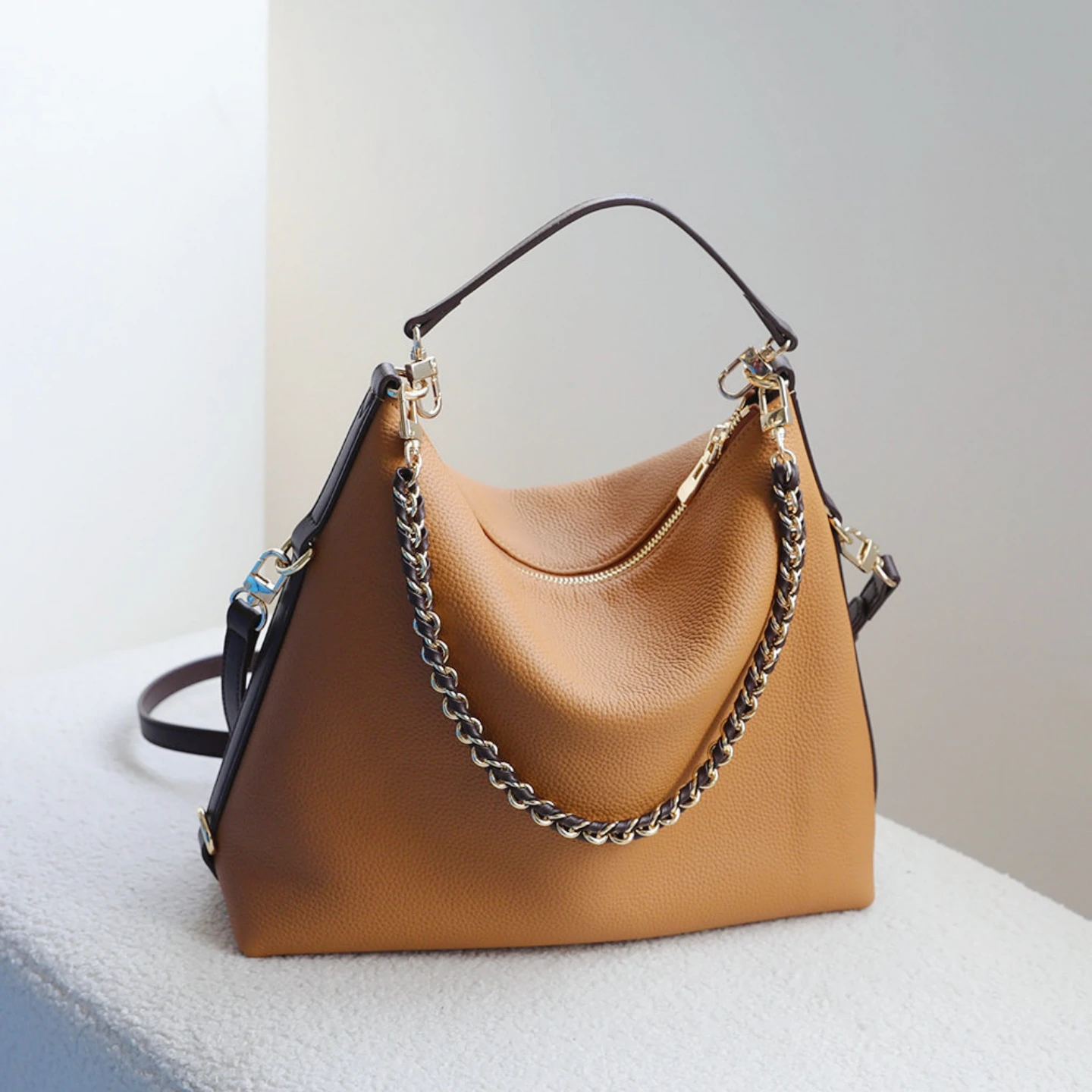 

2025 Autumn Winter New Women Large Capacity Tote Bag Top Grain Leather Shoulder Bag Crossbody Bag Chain Strap Underarm Purse