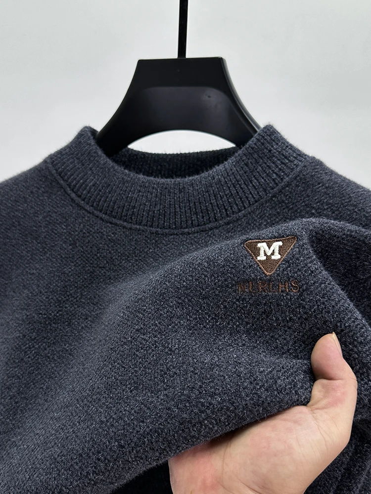 

High quality men's chenille velvet thickened loose knit sweater for winter, new soft and comfortable one-piece velvet warm base