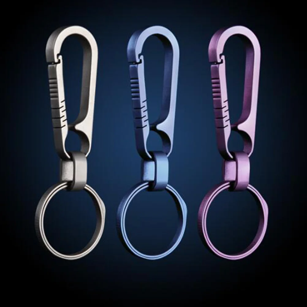 الخصر على ظهره مشبك سبائك التيتانيوم Tc4 سلسلة المفاتيح خفيفة الوزن لمفاتيح السيارة معلقة في الهواء الطلق والعتاد الأزرق كامل التصنيع باستخدام الحاسب الآلي