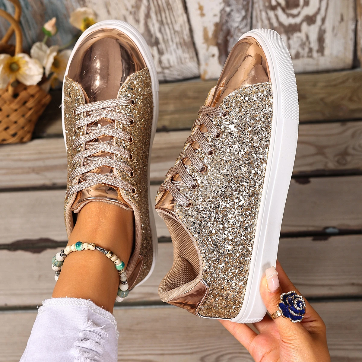 Women Sneakers Fashion Glitter Leather Women Flat Shoes Big Size Shoes Woman Comfort Lace-up Casual Sneakers Zapatos De Mujer