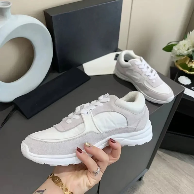 High Quality Casual Sneakers Women Lace-up Round Toe Running Sports Shoes Woman Comfort Patchwork Flat Shoes Unisex Sneakers