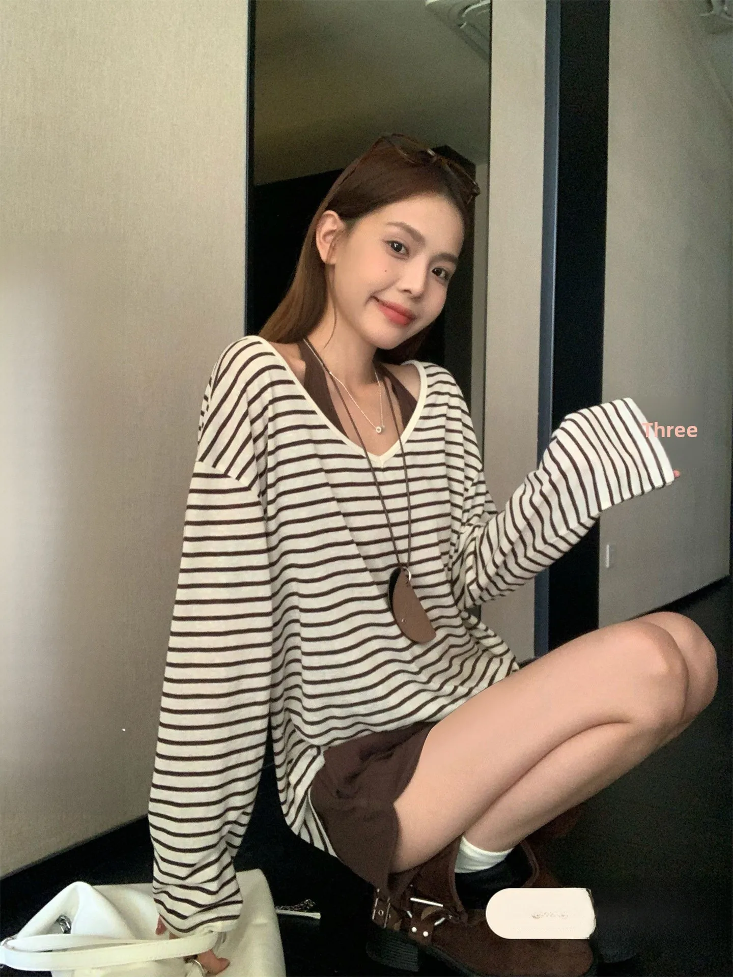 

Loose Casual Long Sve V-Ne UV Protection Striped irt Women's Autumn Faionable Versatile Top Sung Zhengen T-irt
