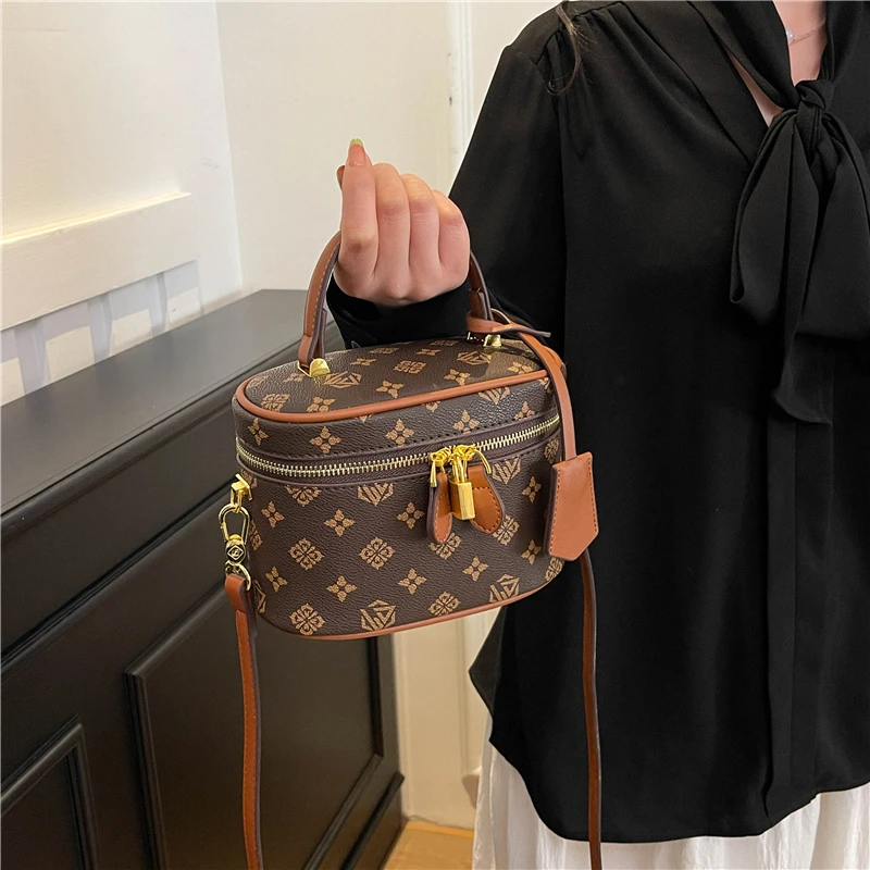 

Luxury Brand Leather Shoulder Bag For Women, Crossbody Bag Option, Famous Designer Creation In Popular Classic Style