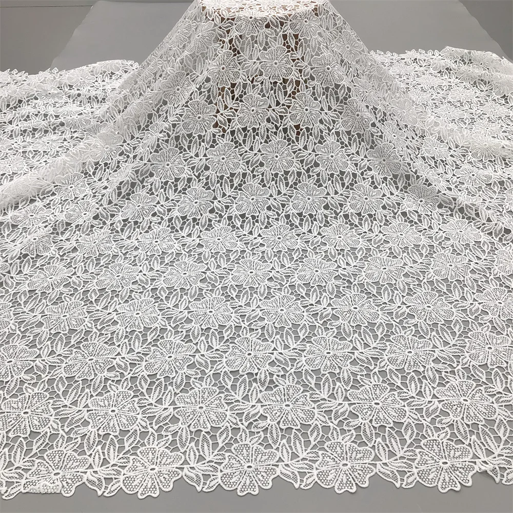 Nigerianischer Luxusstoff 2026 Hochwertige Spitze Wasserlösliche Bestickte Modische Weiche Weiße Spitze 5 Yards – Detail 6