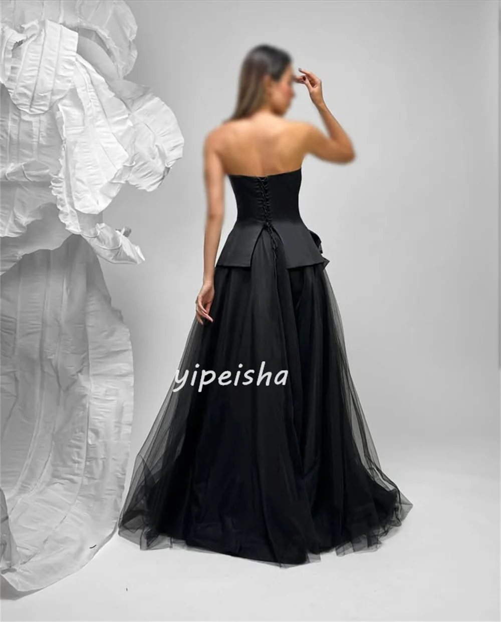 Customized High Quality Fashion Tulle Handmade Flower Pearl A-line Strapless Long Dresses Bespoke Occasion Dresses Modern Style