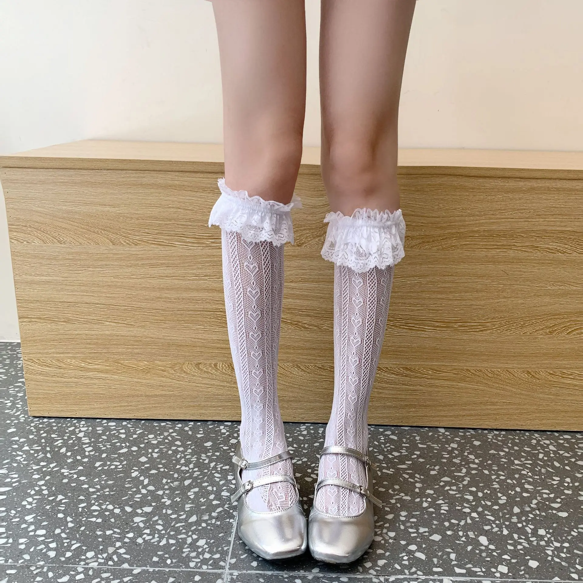 Spitze Hohl Mesh Socken Kawaii Lolita Kleid Strümpfe Frauen Cosplay Kostüm Zubehör Einfarbig Mitte Rohr Socken Rüschen Strumpfwaren