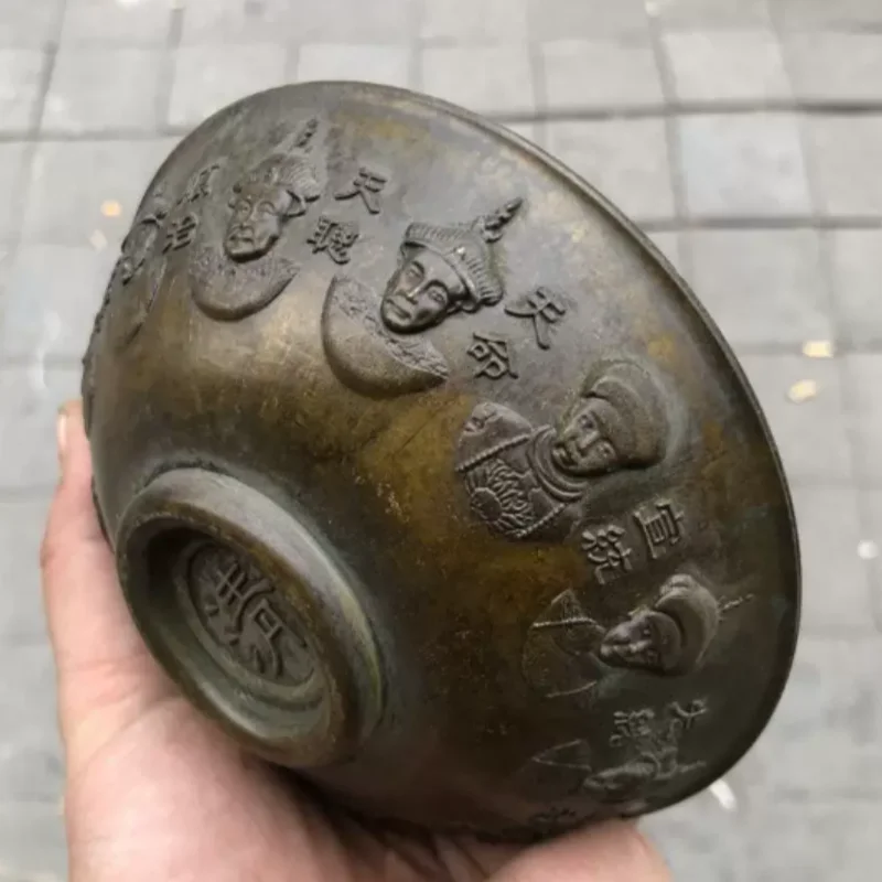 China Antique copper collection Qing Twelve Emperors statue relief decorative bowls folk art crafts ornaments