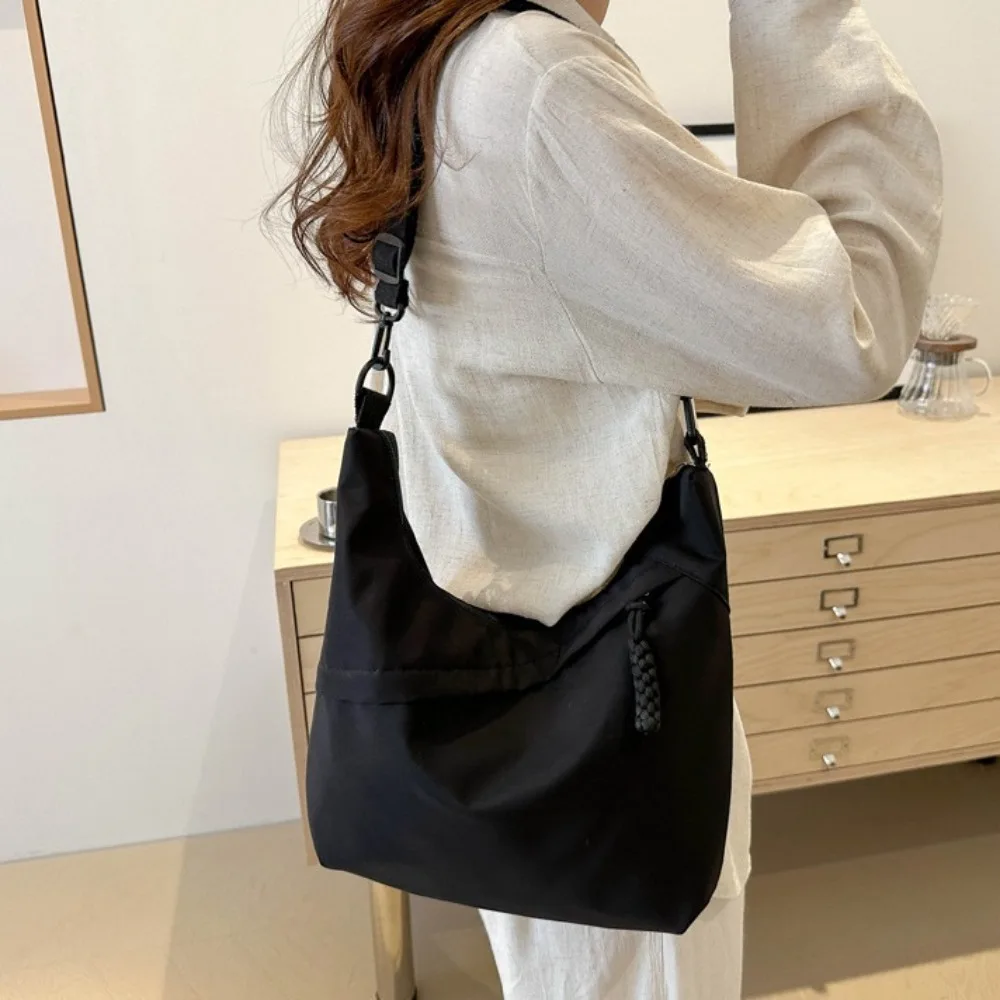 

Canvas Nylon Dumpling Crossbody Bag Large Capacity Casual Single Shoulder Bag Solid Color Adjustable Straps Woman Tote Bag