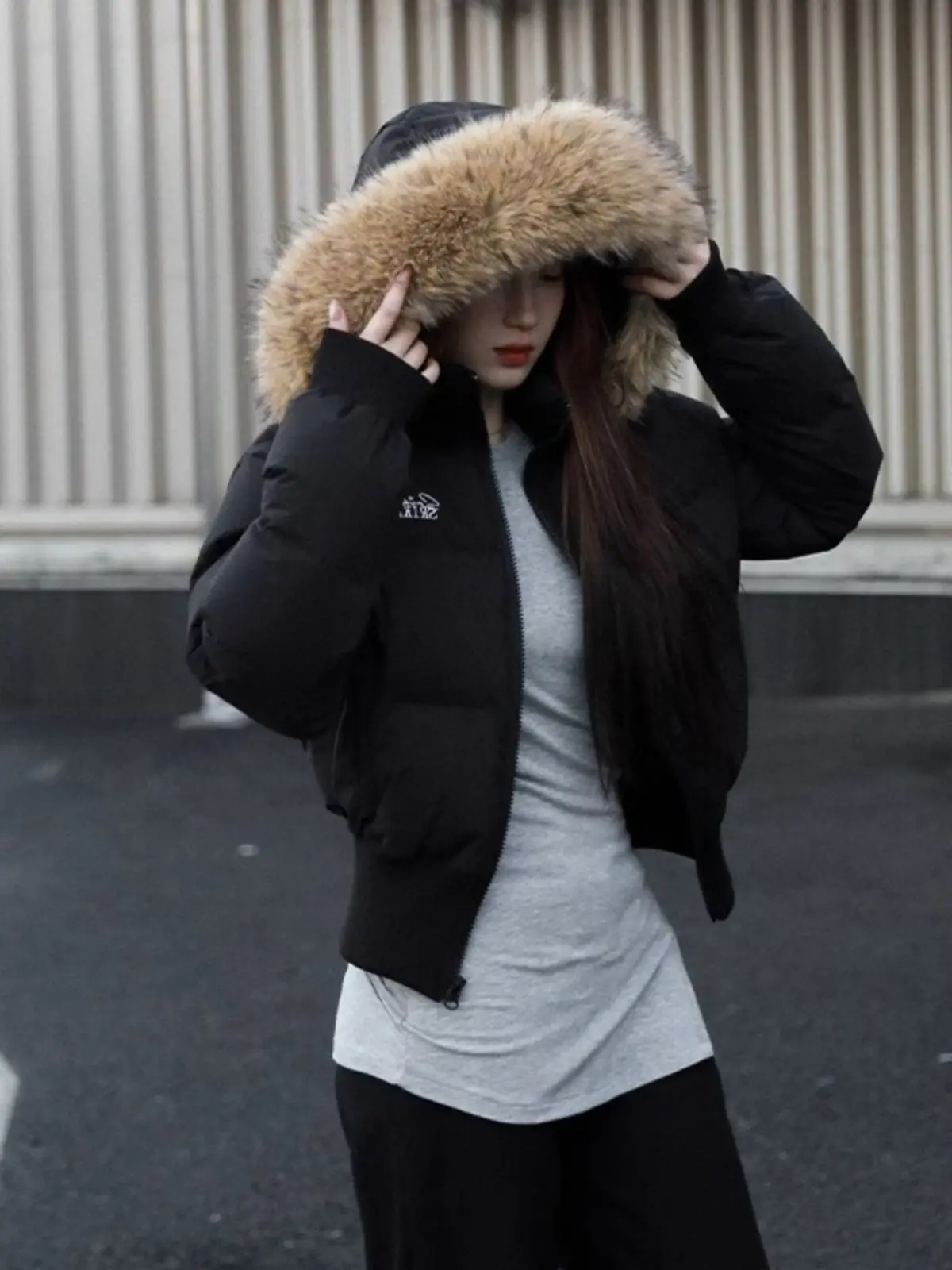 

Bla ort Thiened down Jaet Women's Winter Warm Coat with Large Fur Collar American Sle Faion Brand for Small Figures