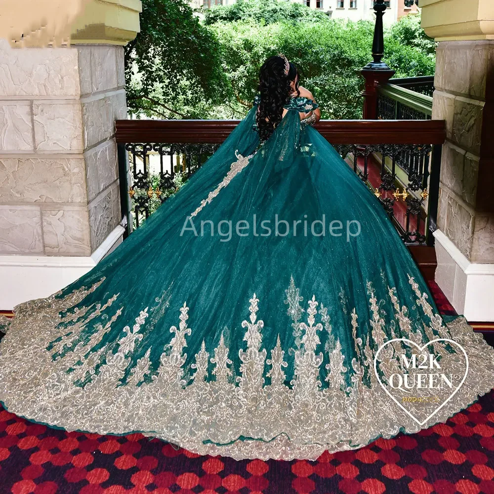 Angelsbridep Customized Emerald Green Ball Gown Quinceanera Dresses Vestidos De 15 Quinceaรฑera Gold Appliques Party Dress Cape