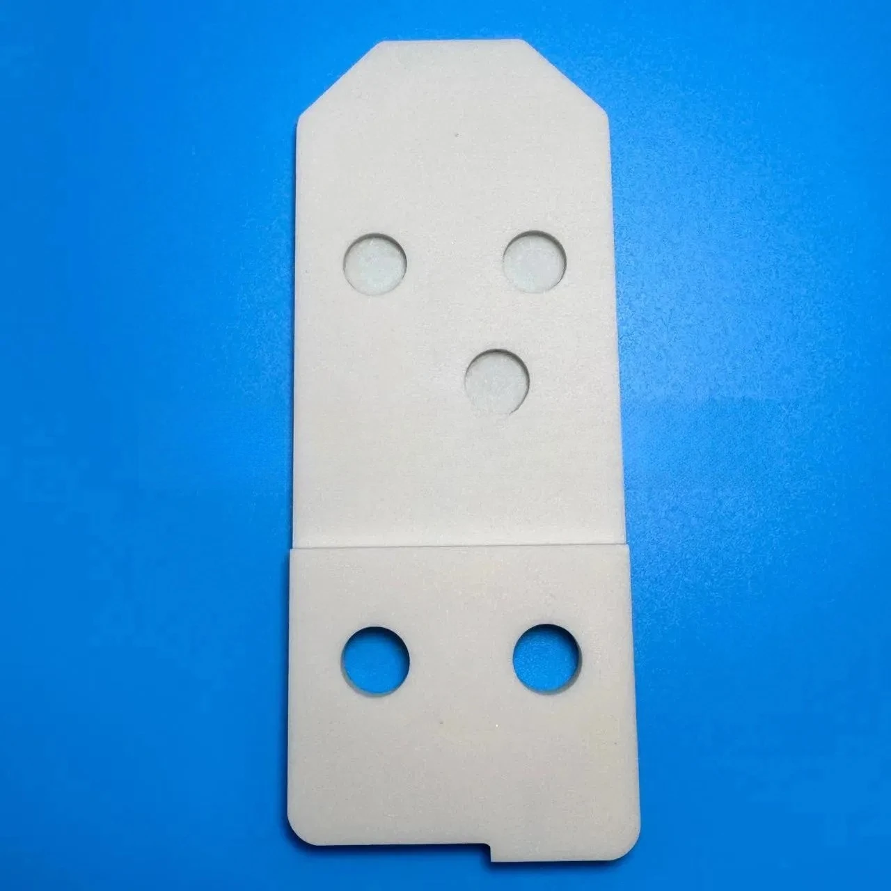 

Customized alumina ceramic suction cups, vacuum photovoltaic ceramic parts, solar inverter heat dissipation substrate