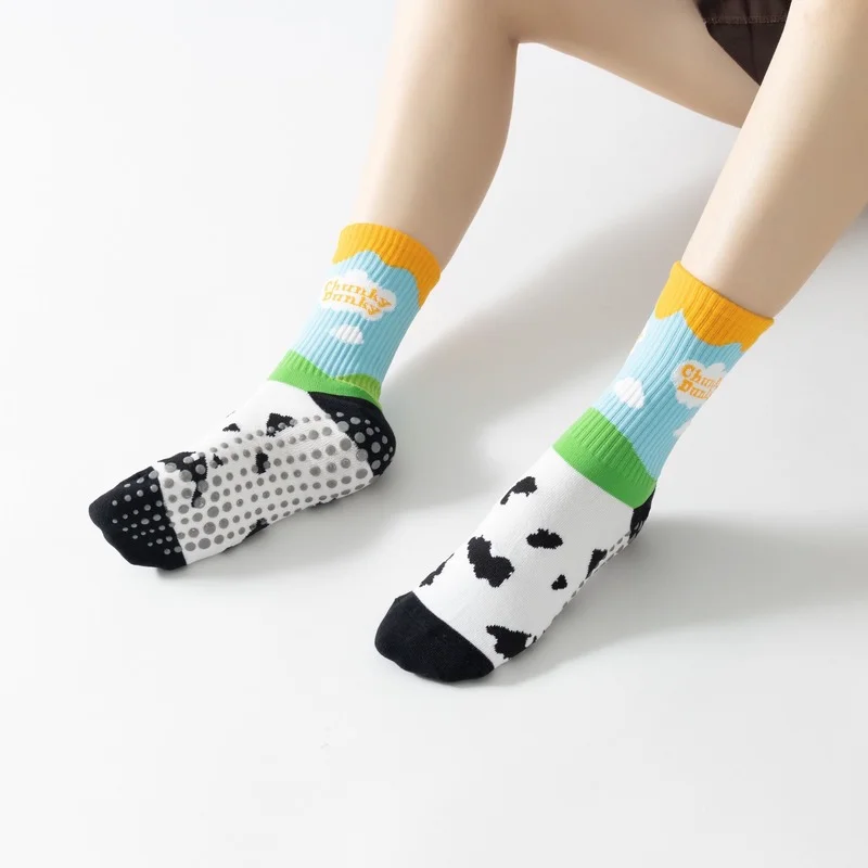 New Cotton Creative Printed Mid-calf Yoga Socks Pilates Socks Non-slip Sports Socks Indoor Dance Fitness Training Floor Socks