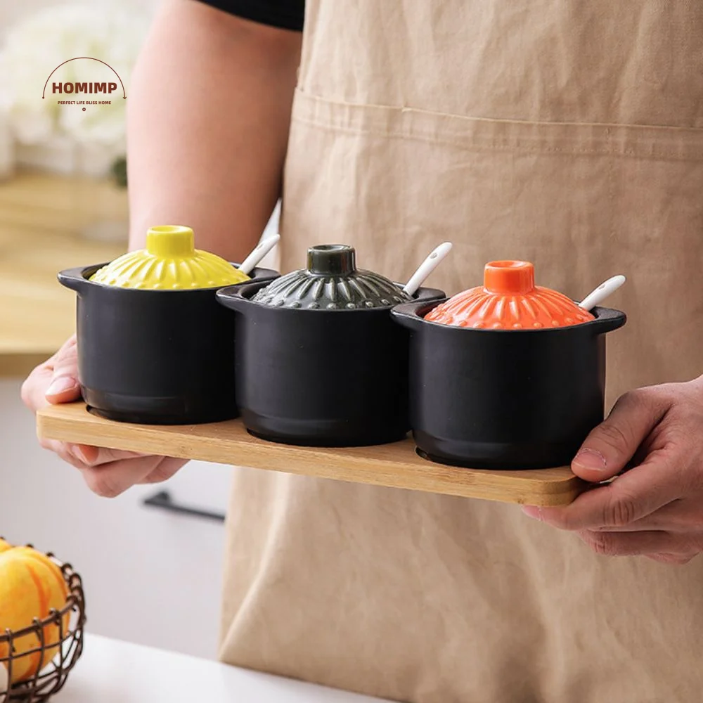 

Household Japanese Style Ceramic Seasoning Jar Moisture-proof With Spoon Spices Storage Box Dust-proof Condiment Container Salt