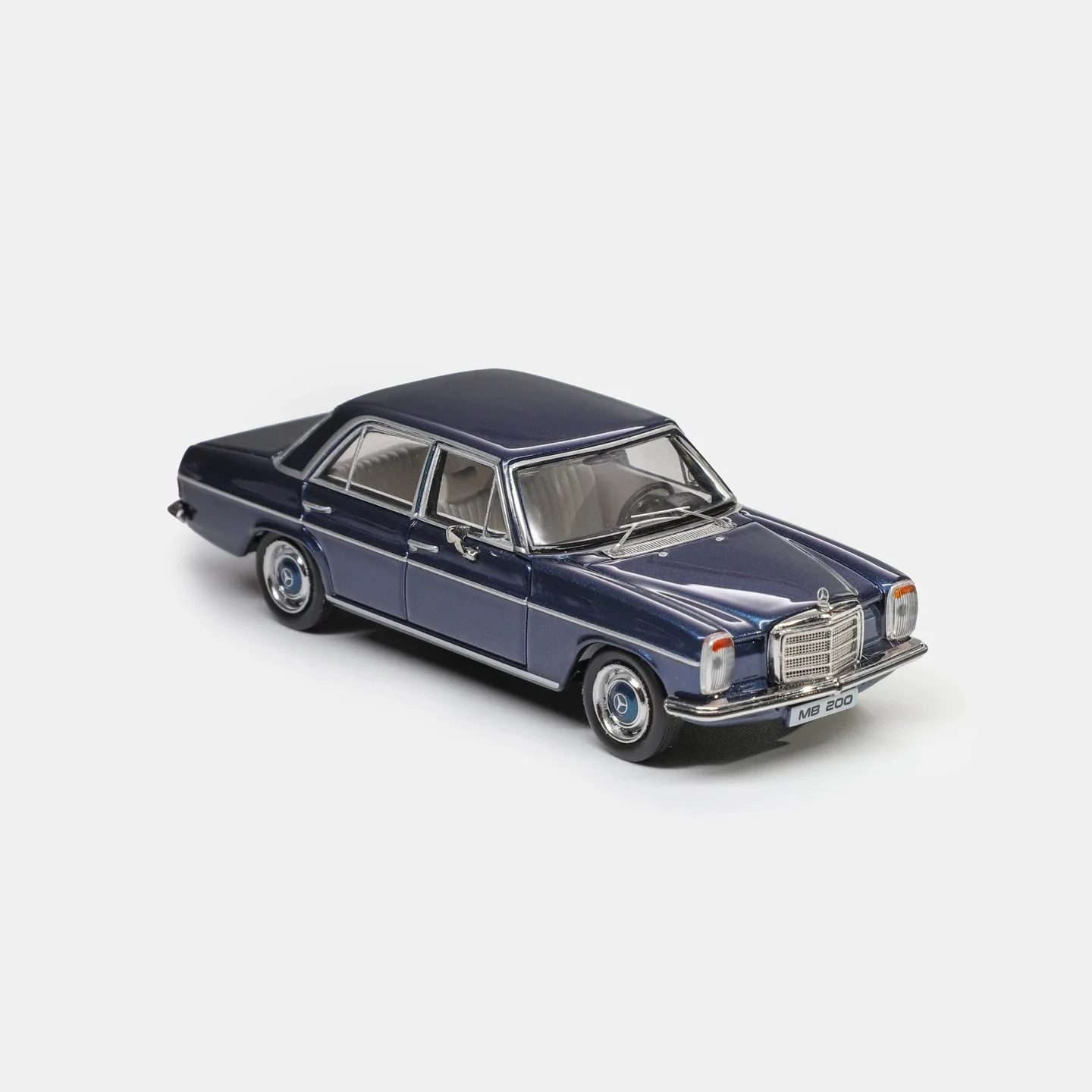 Pré-vente * MaxWell 1:64 W114 modèle de voiture en alliage de classe E de quatrième génération