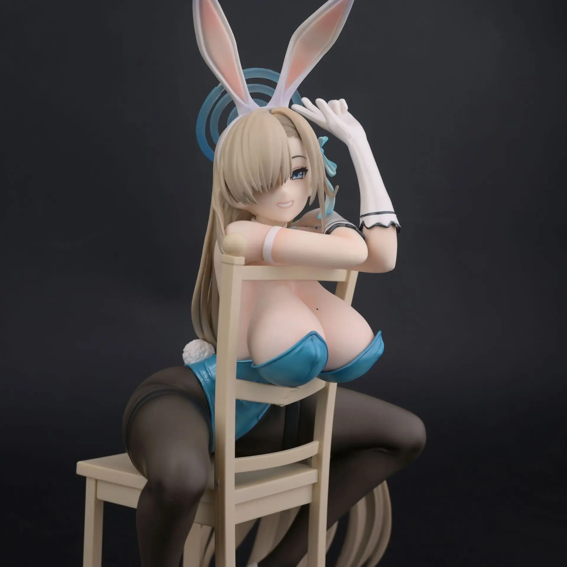 

21Cm two-dimensional beautiful girl, Ichinose Minato Bunny Girl, seat chair 1/6 model, ornament, boxed figure gift PVC BOYS