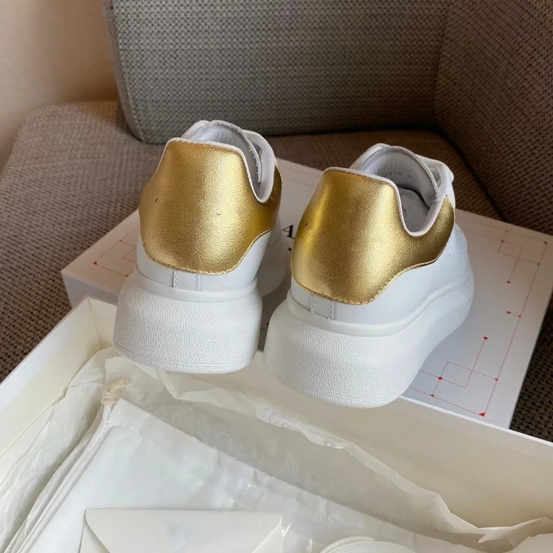 

Designer Shoes Mc quen Sneakers Platform Sole Sneaker Leather Sneakers Men Women Trainers Rubber Platformsole Shoes