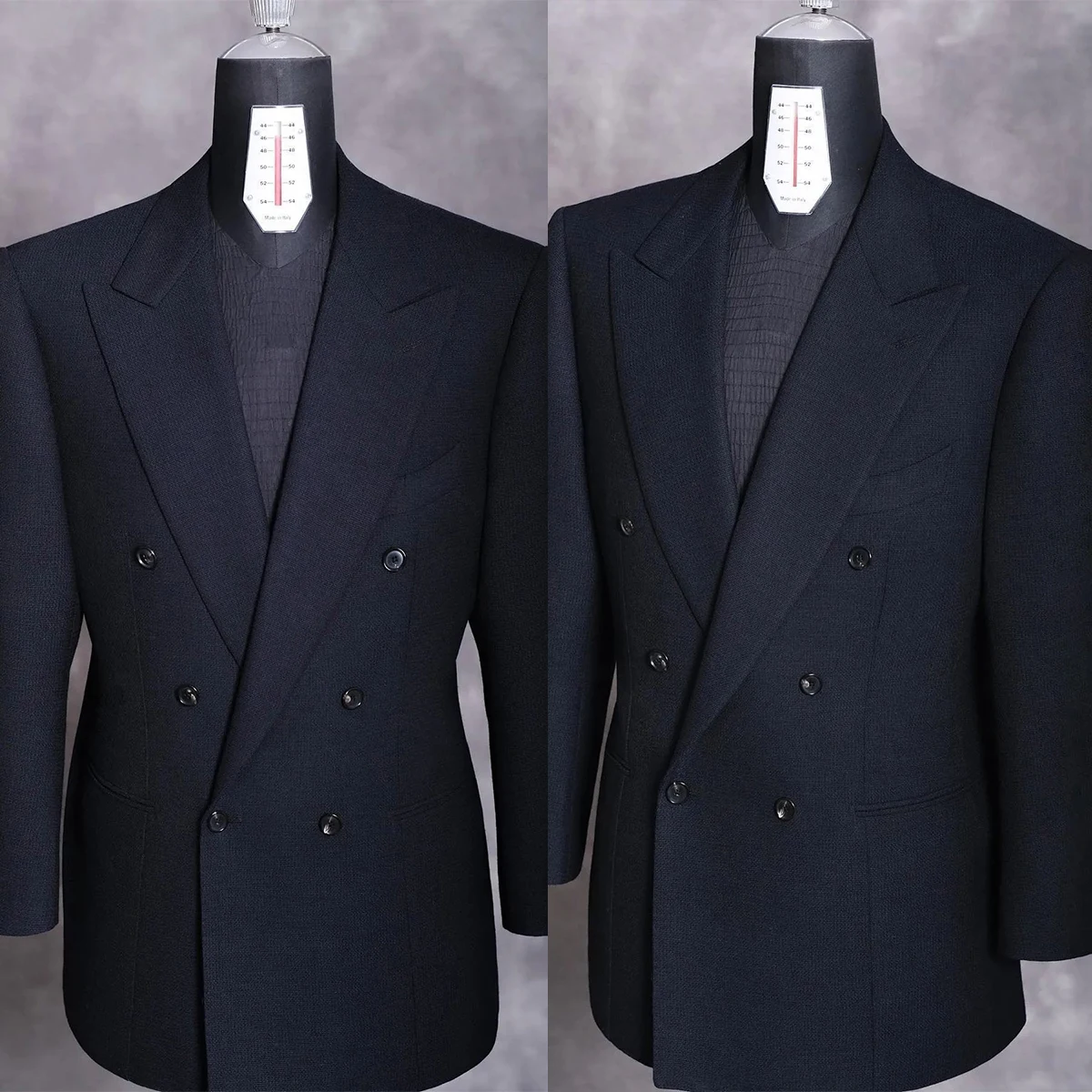 

Black Men Wedding Blazer Peaked Lapel Groom Wear Double Breasted Solid Color Tuxedos Business Jacket Custom Made Only Coat