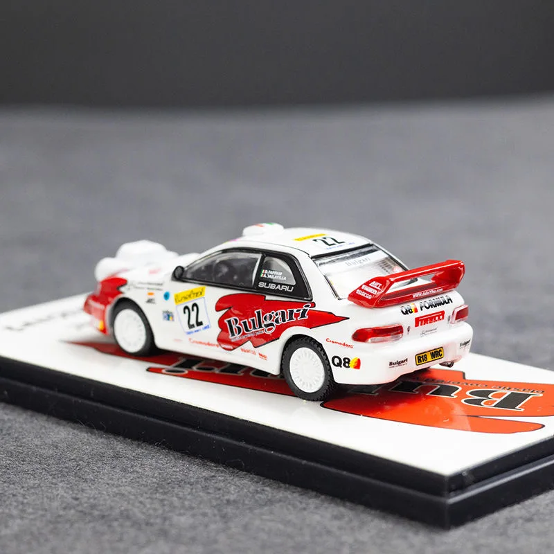 مجموعة نماذج السيارات المصنوعة من خليط معدني لبطل رالي FineWorks64 FW 1:64 GC8 WRC