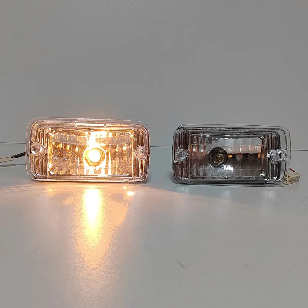 A Pair Car Fog Lights for Nissan Atlas 261500T000 261500T500  1994