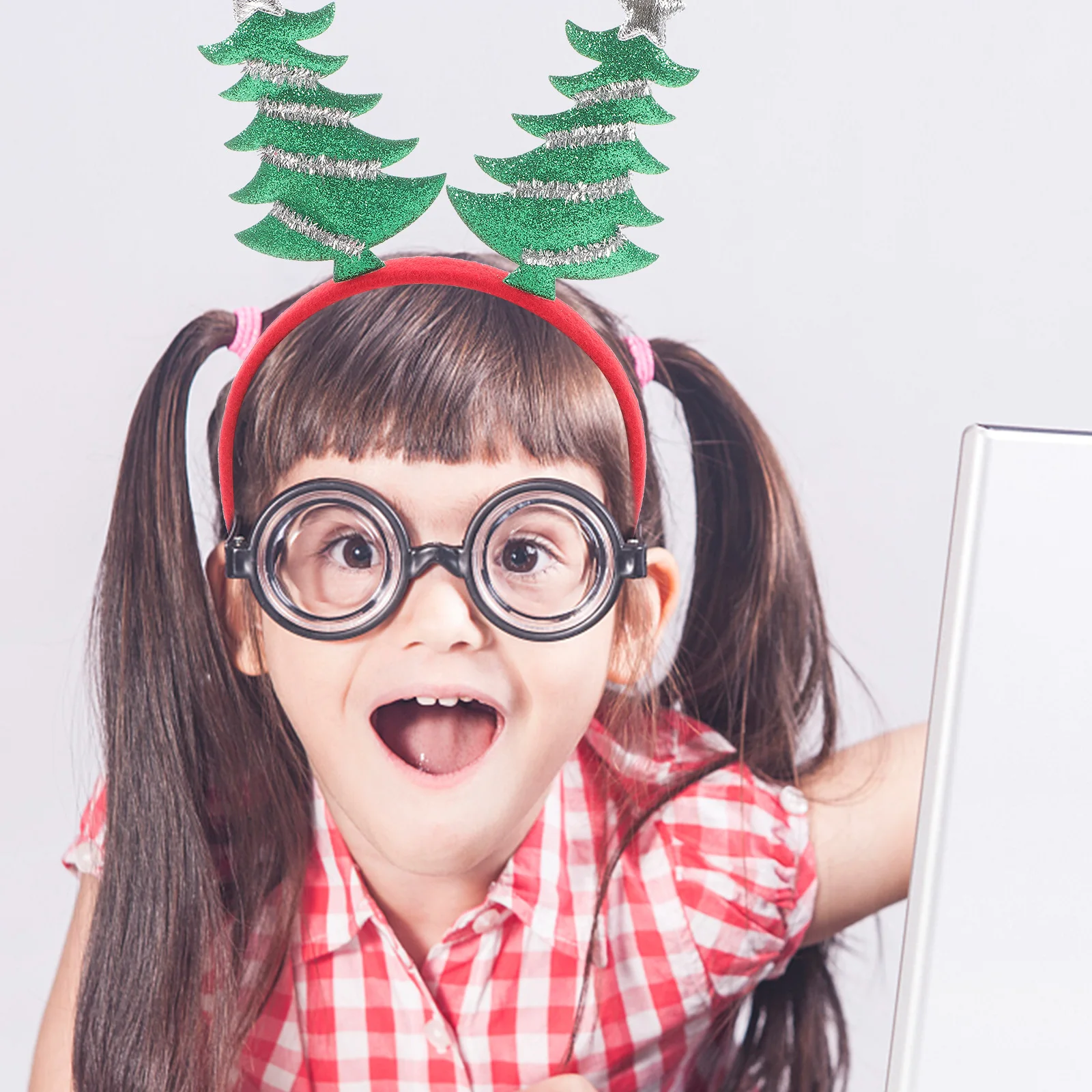 

Adorable 8Pcs Holiday Headbands Christmas Themed Hair Accessories for Festivals Celebrations