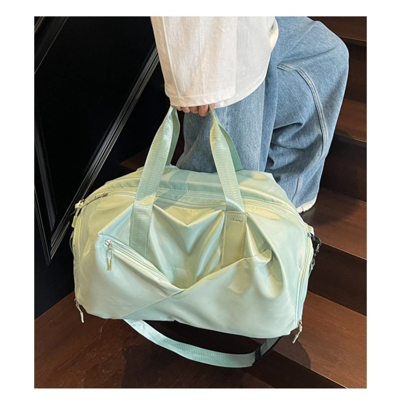 Handheld or Crossbody Strap Independent Shoe Compartment Business Travel Storage Bag  Fashionable Commuting Luggage Fitness Bag