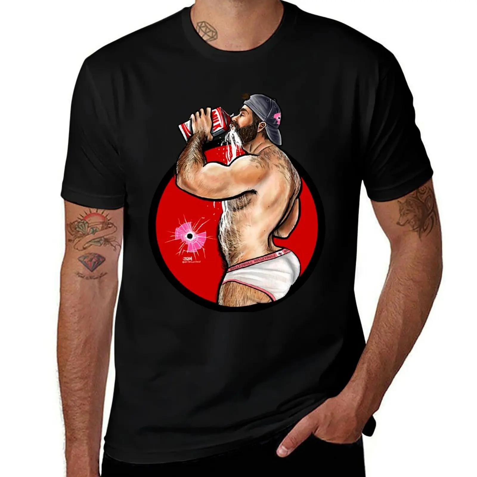 Bullethole Thirsty: Milk does a booty good - Футболка с рождественской тематикой Undies T-Shirt