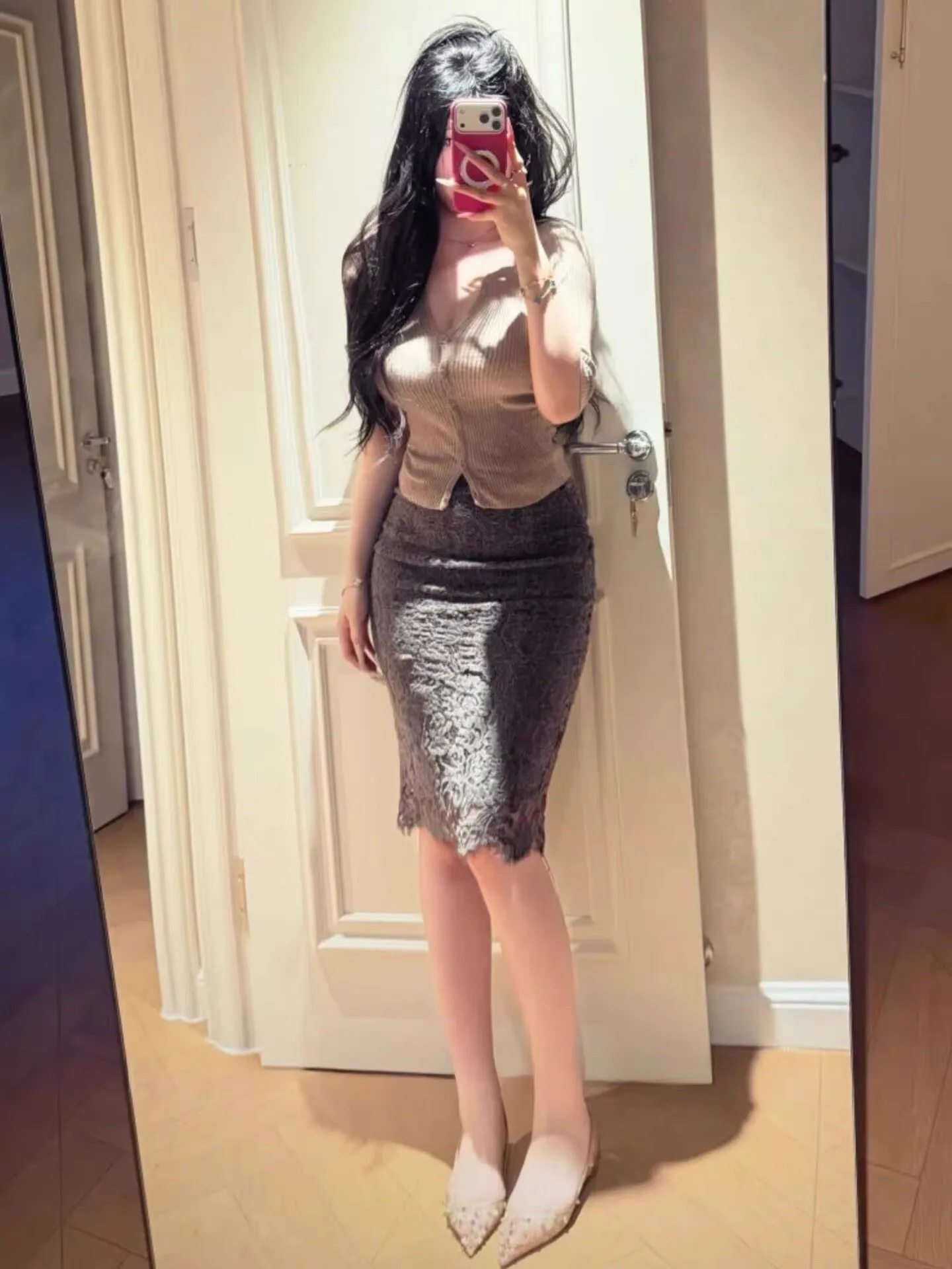 

Elegant Lace Knitted Waist-Cinching Skirt Women's High-End Feel Slimming Bodycon Skirt Set Gentle Maturity Style Half-length ...