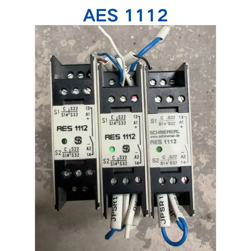 Second-hand test OK SCHMERSAL relay AES 1112 AES1112