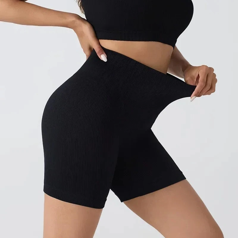 Mulheres sem costura fio elástico apertado shorts de fitness hip levantamento yoga shorts ciclismo verão outerwear calças femininas