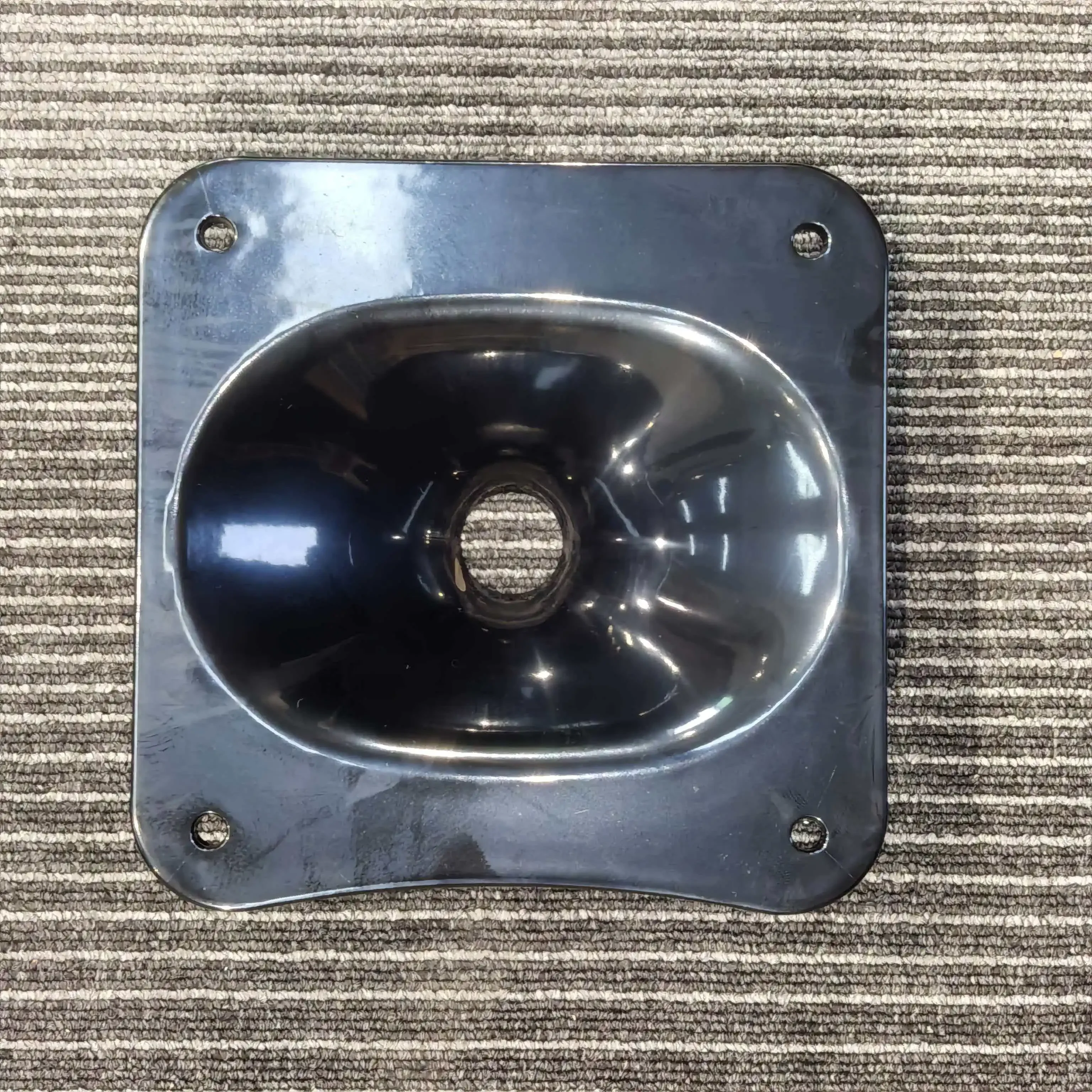 MW Audio 1" Halsöffnung 160x160x58mm & 178x178x54mm, anschraubbarer quadratischer Wellenleiter für professionelle Bühnenlautsprecher – Detail 10