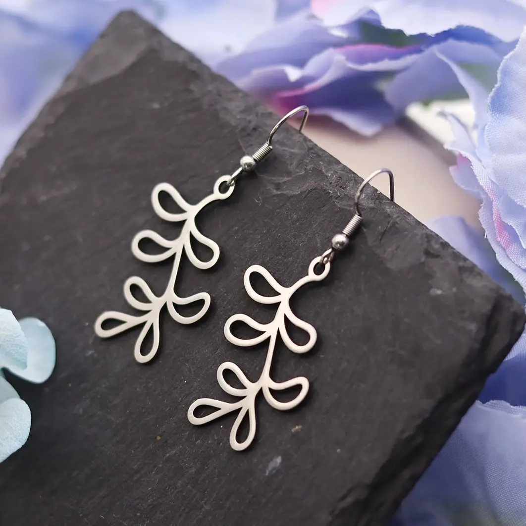 Vintage Tassels Leaf Earrings for Women Minimalist Art Line Pendant Ear Hook Stainless Steel Ear Cartilage Puncture Jewelry Gift