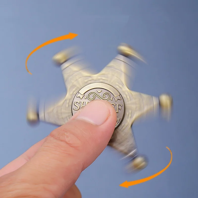 保安官のバッジ保安官EDCフィジェットスピナーメタルジャイロストレス解消おもちゃ自閉症軽減ゲームコンポーネント