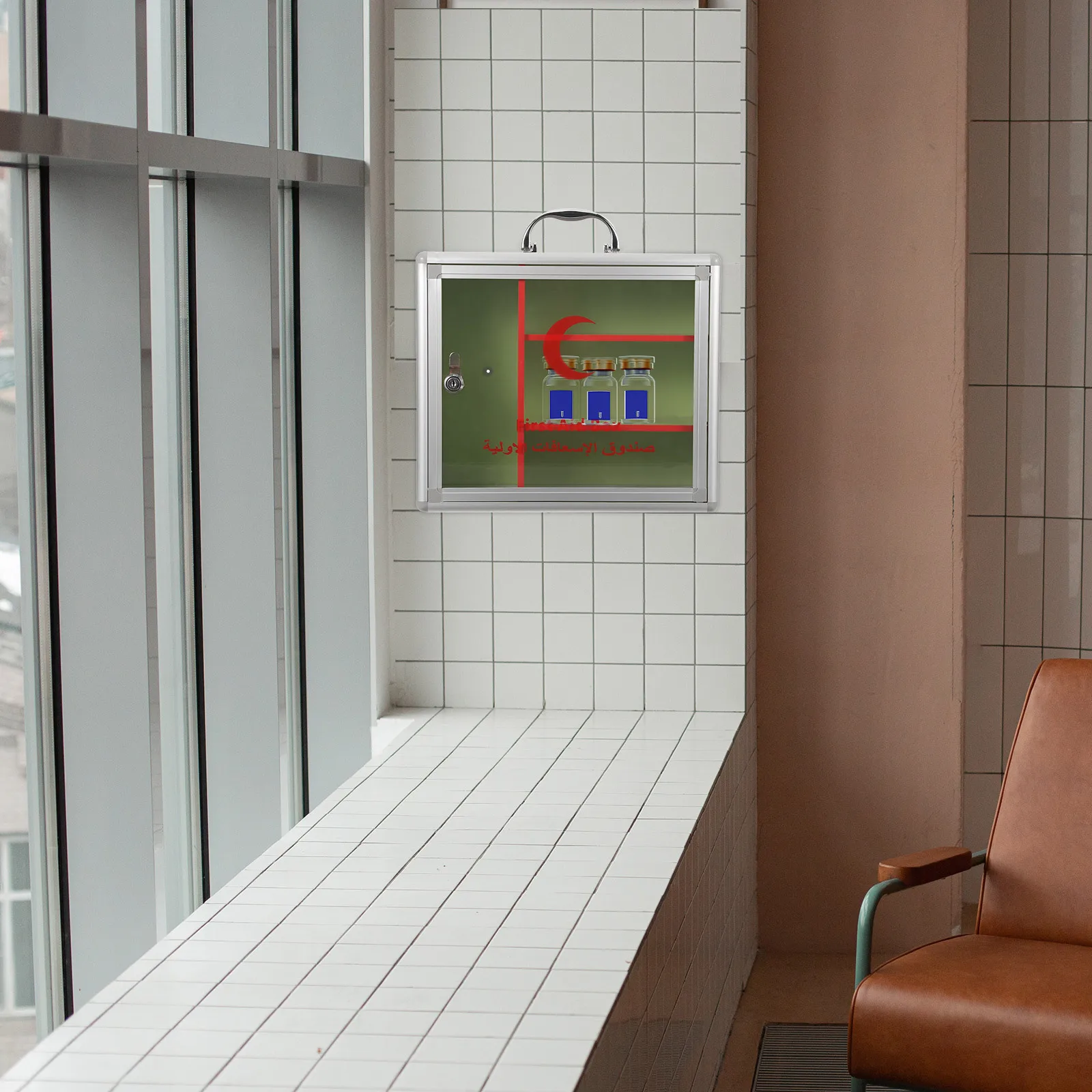 صندوق قفل الأدوية ذو سعة كبيرة مثبت على الحائط من الألومنيوم والأكريليك لتخزين الإسعافات الأولية للاستخدام المنزلي ومنظم الأدوية #1