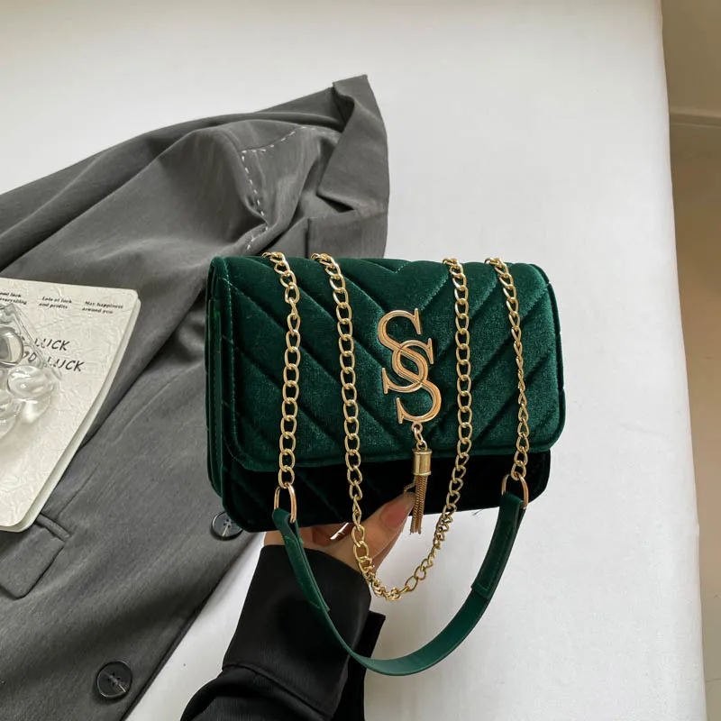 

2026 Women's Vintage Quilted Crossbody Bag, Soft Genuine Leather Multi-way Shoulder Purse, Large Capacity Tote for Casual Dating