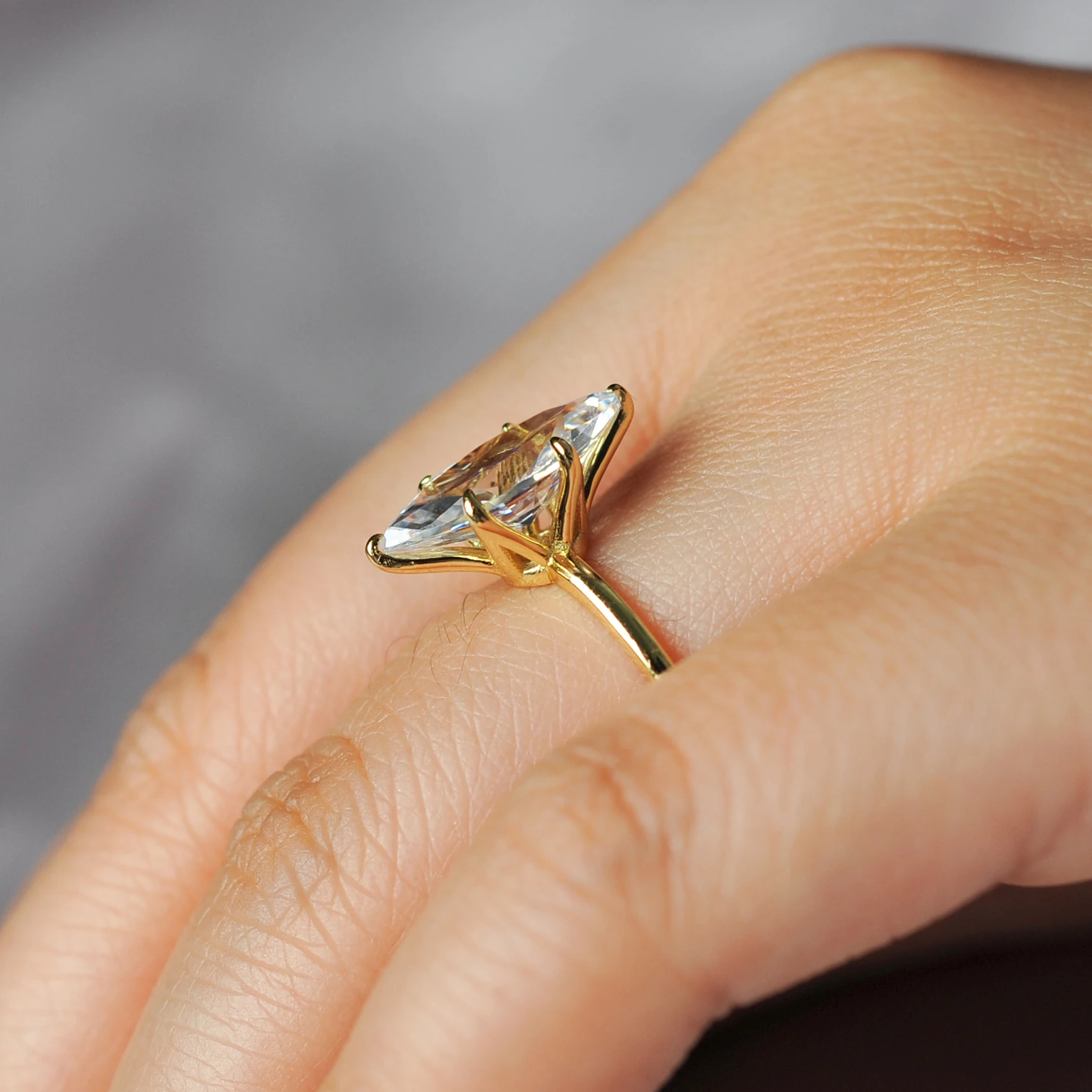 POTIY 9ct 5A Marquise-Schliff Zirkonia Solitär-Verlobungsring 925 Sterling Silber Vergoldet Brautgeschenk für Sie – Detail 10