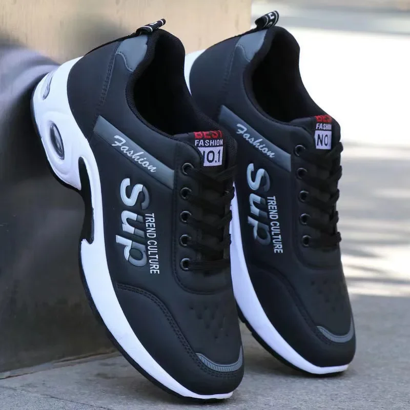Indoor Height Increase Trendy Men's Anti Slip and Anti Odor Running Shoes with Leather Surface and Waterproof Men's Shoes Hombre