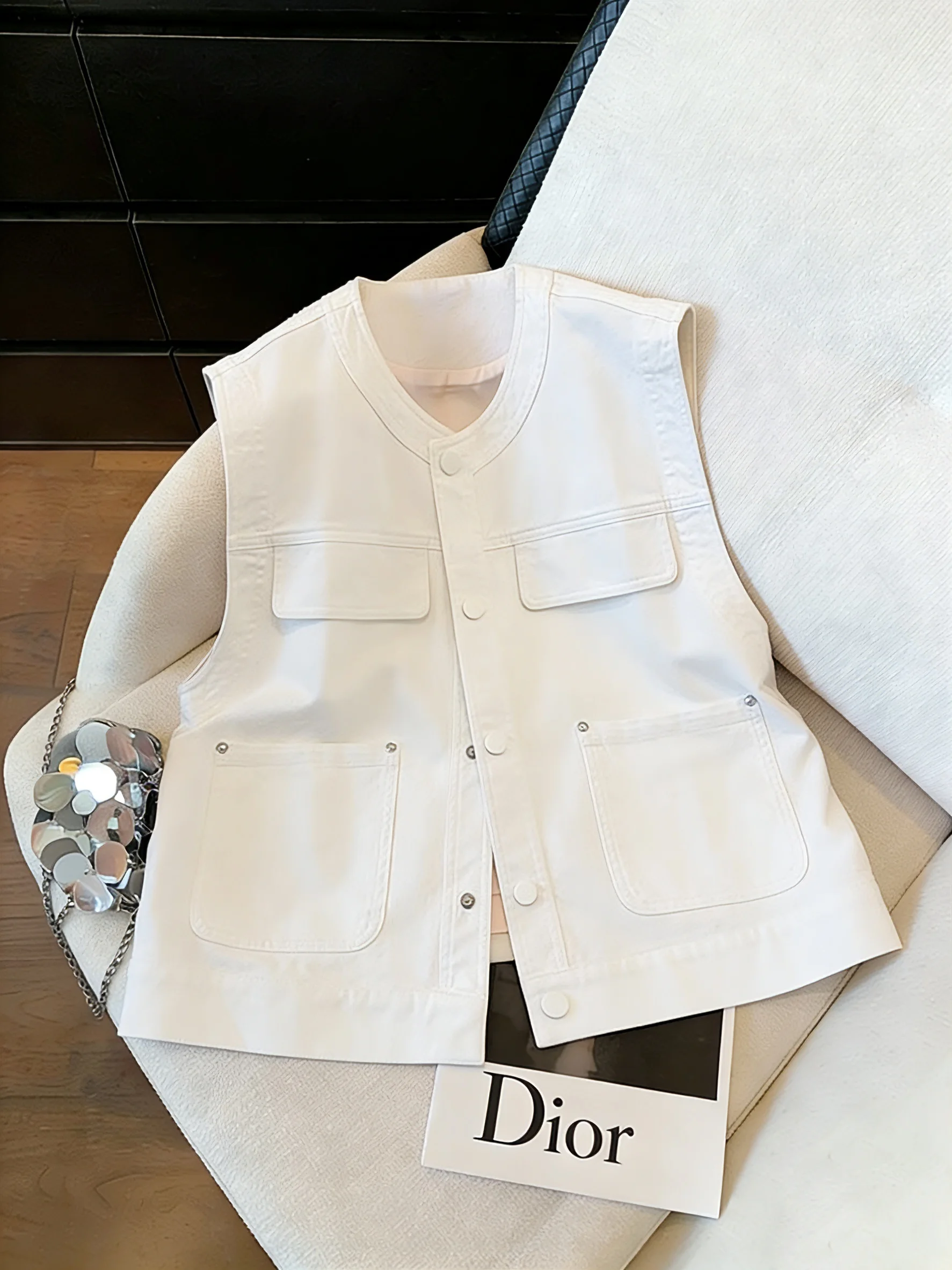 

Casual Loose Women's Svel round Ne Vest irt Lightweight Summer Outerwear Comfortable Breathable Color Button up