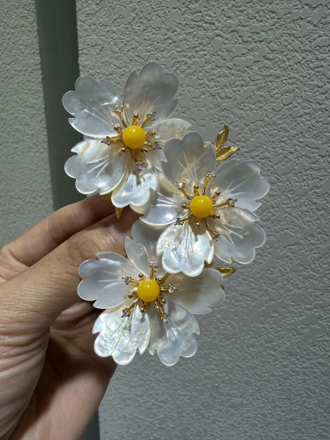 natural sea shell flower brooch copper fashion women jewelry romantic