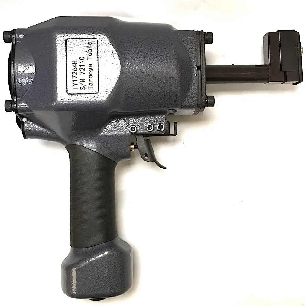 Door Lucht Aangedreven Gatperforator Die In Veel Industrieën Wordt Gebruikt, Van Verzinken Tot Het Vervaardigen Van Pneumatisch Ponsgereedschap Voor Raamkozijnen