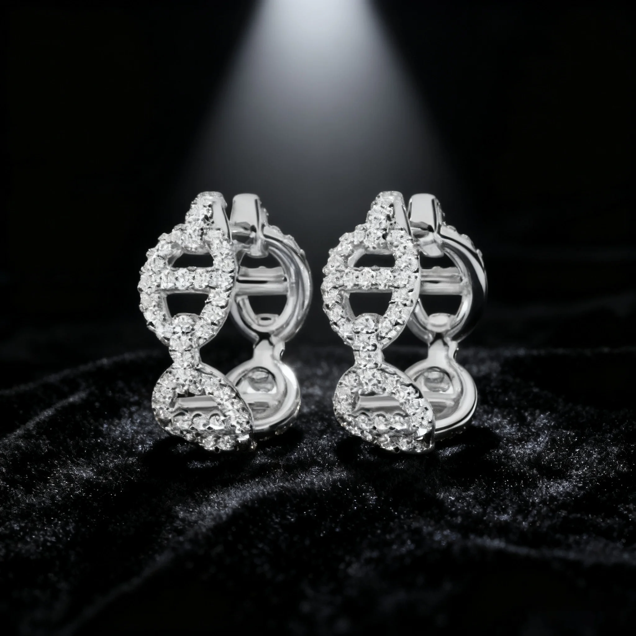 

2025 г. Модные ювелирные изделия, инкрустированные и полые женские серьги, изысканный подарок на день рождения.