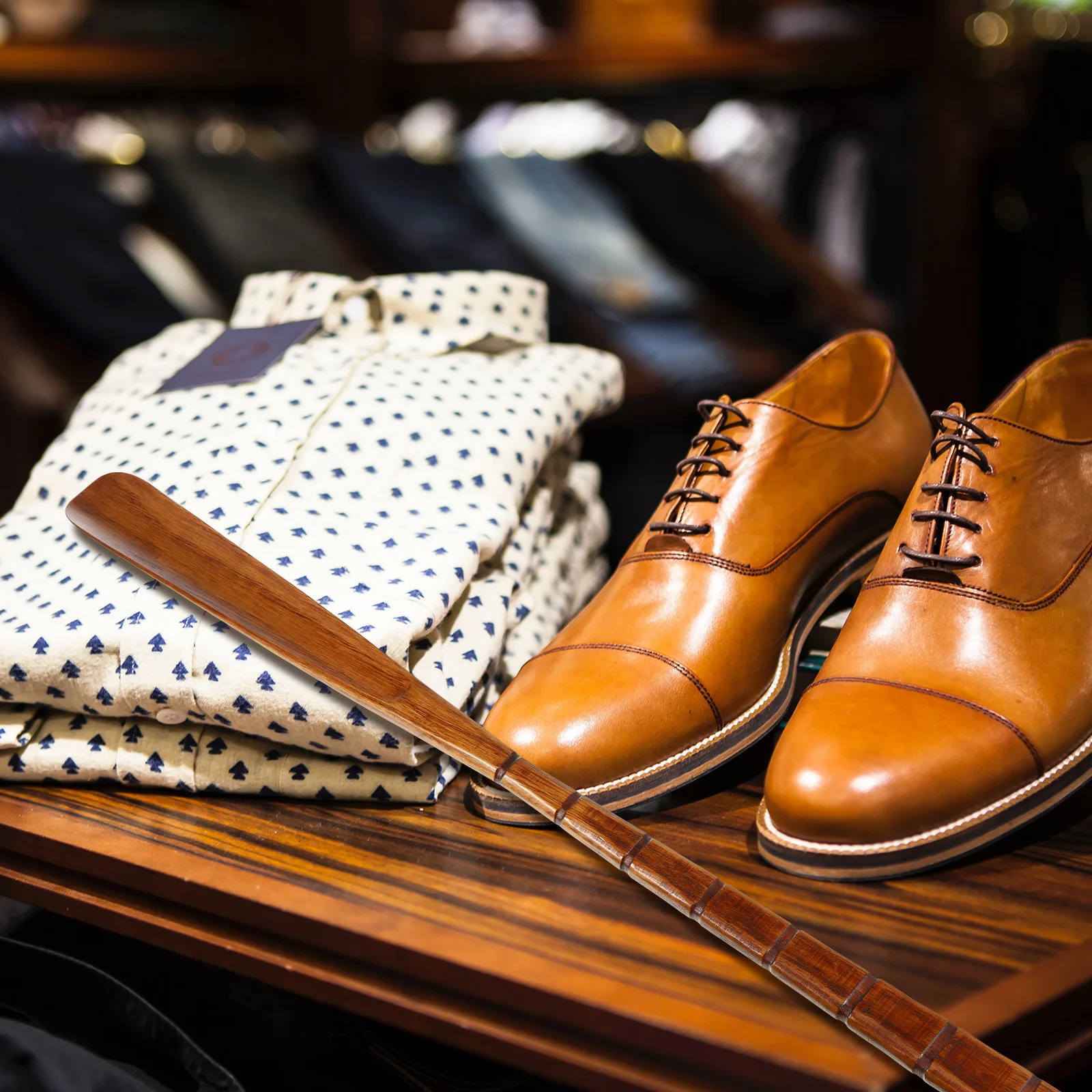 

1Pcs Long Handle Shoe Lifter Wooden Smooth Surface Easy Grip Ergonomic Design for Elderly Portable Shoe Horn Tool Home Travel