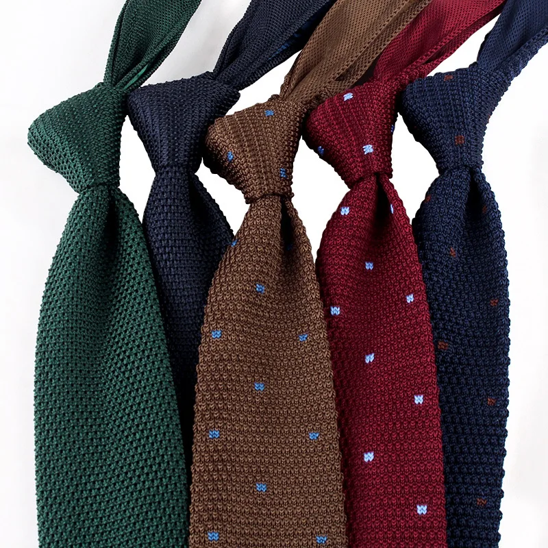 Vintage British casual men's arrow-shaped pointed corner knitted tie formal business solid color wool tie hand-typed