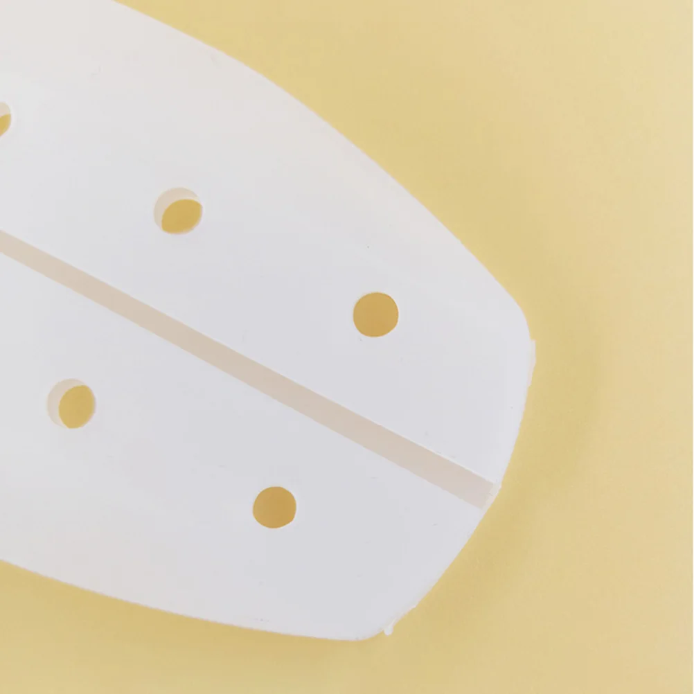 

6Pcs Non-Slip Silicone Shoulder Pads Breathable White Underwear Strap Gasket Invisible Shoulder Enhancer for Dating and Daily