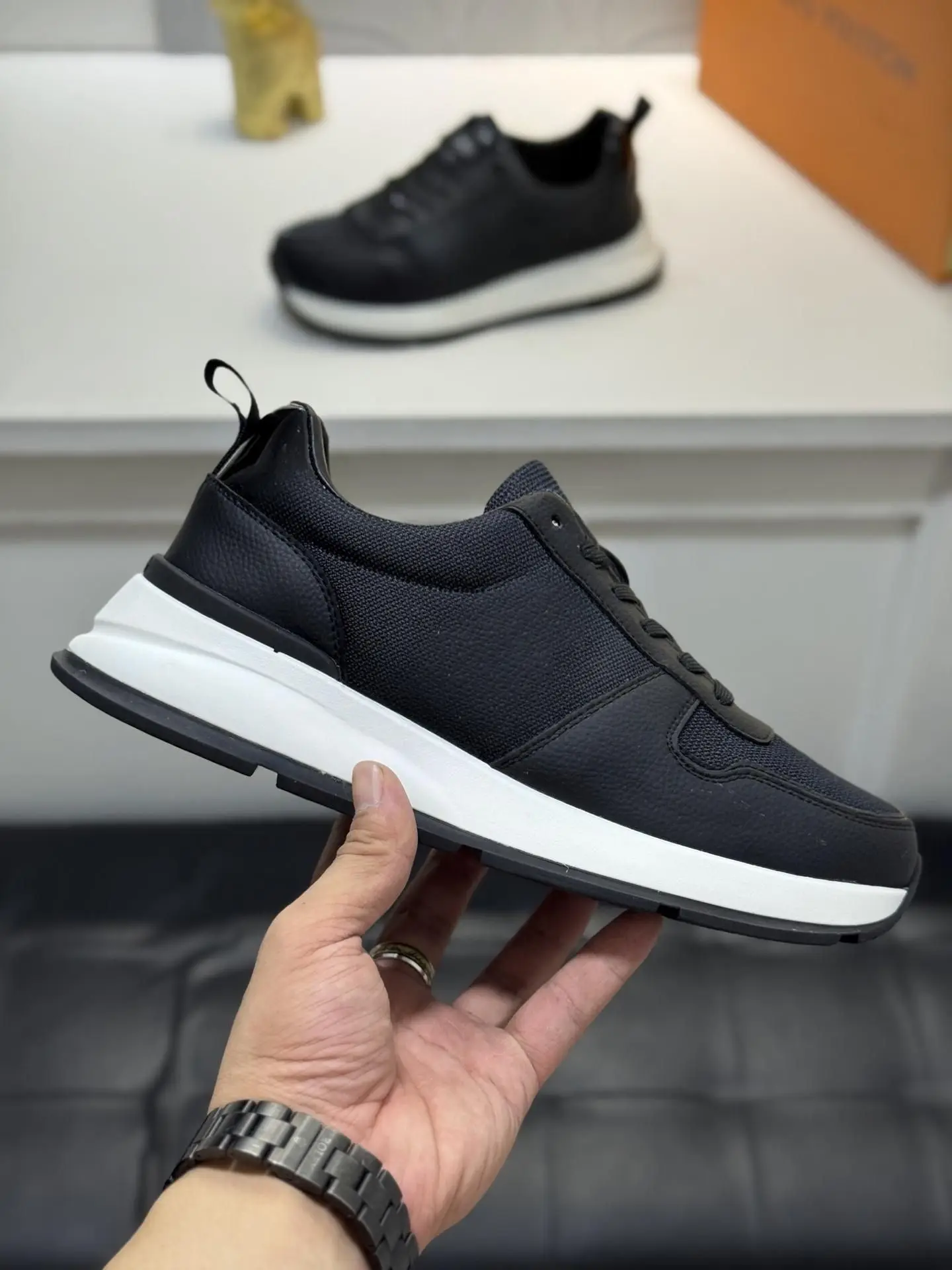 Men Women Low Top Platform Athletic Shoes Mesh Leather Splicing Lace Up Daily Trainers