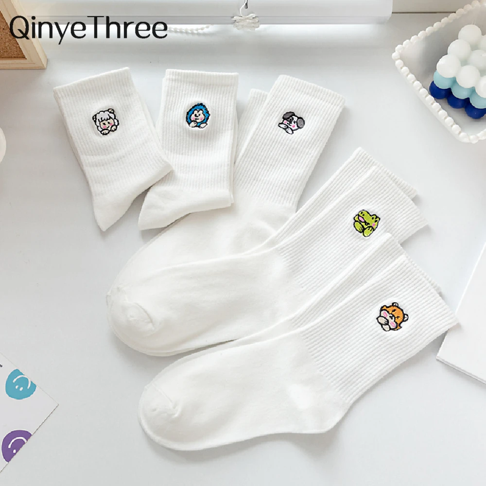 New Cute Embroidered Dinosaur Lamb Lion Puppy Bear Crocodile Dog Patterned White Cotton Mid Tube Socks Dropshipping