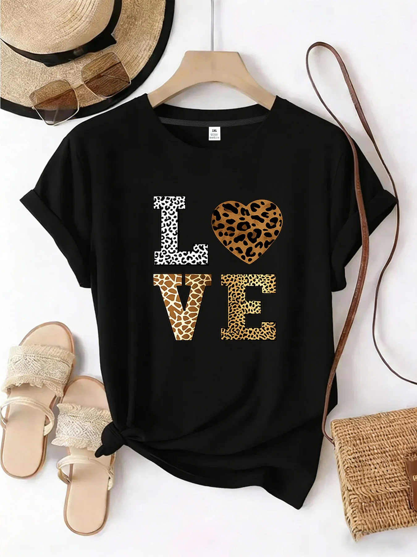 

【YJ00076】leopard print letters Plus size women's round neck short sleeve T-shirt with elastic half sleeves and trendy prints