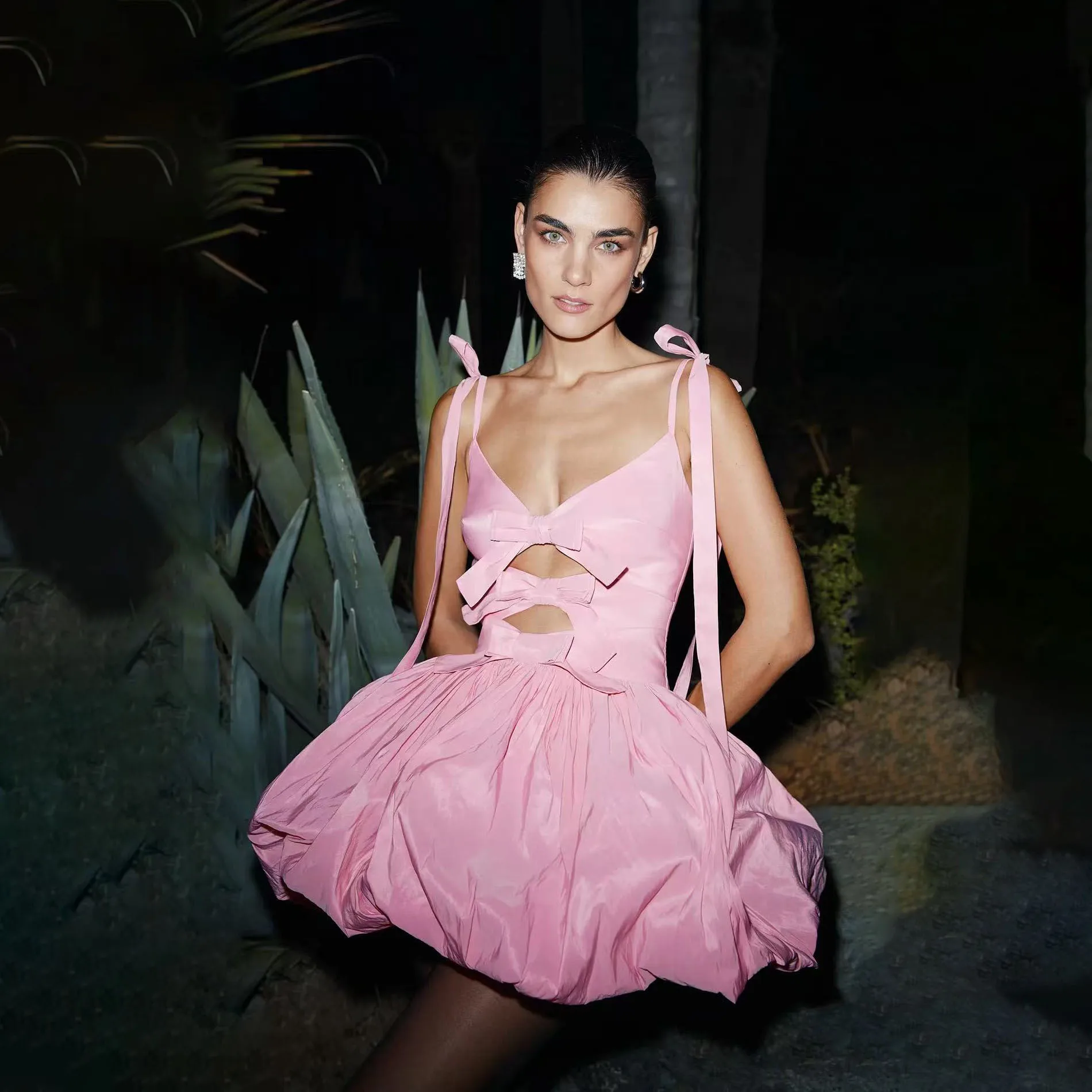 Chic Design Pink Cocktail Dress Corset Back Custom Made New Collection Prom Gowns Spaghetti Mini Short A Line Party Dresses Bows
