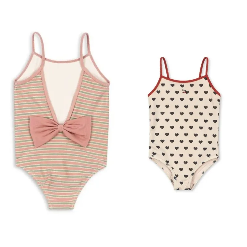 

Girls Swimwears Black Heart Red Trim One Piece Swimsuit Bowknot Girls Cute Bikini Set Fashion Kids Beach Swimwear Bikinis