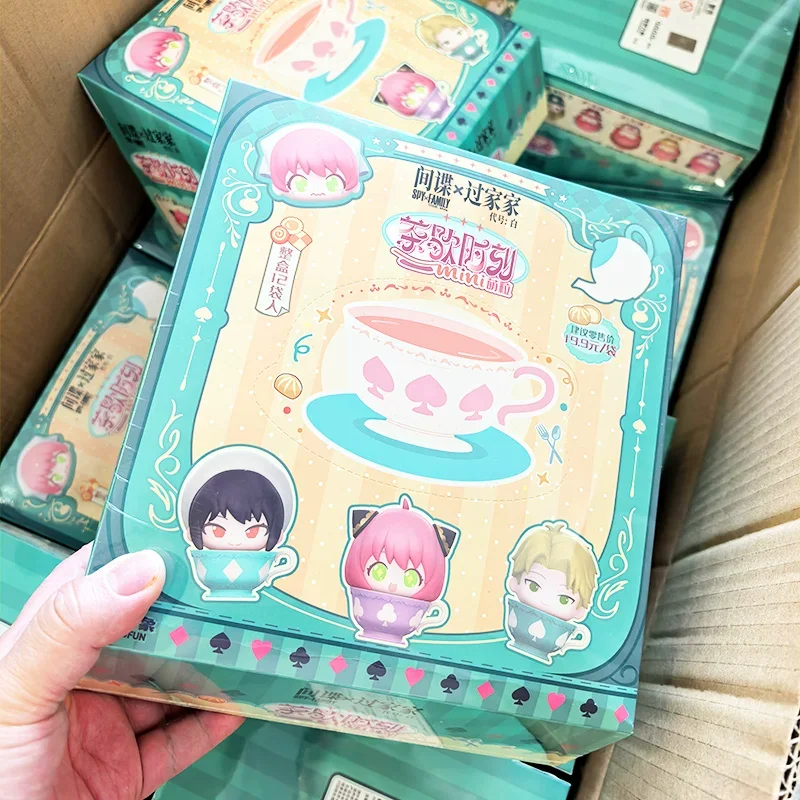 

Spy X Family Mini Blind Box Toys - милый аниме-декор стола, коллекционные фигурки героев на тему белого перерыва на чай для окружающих устройств