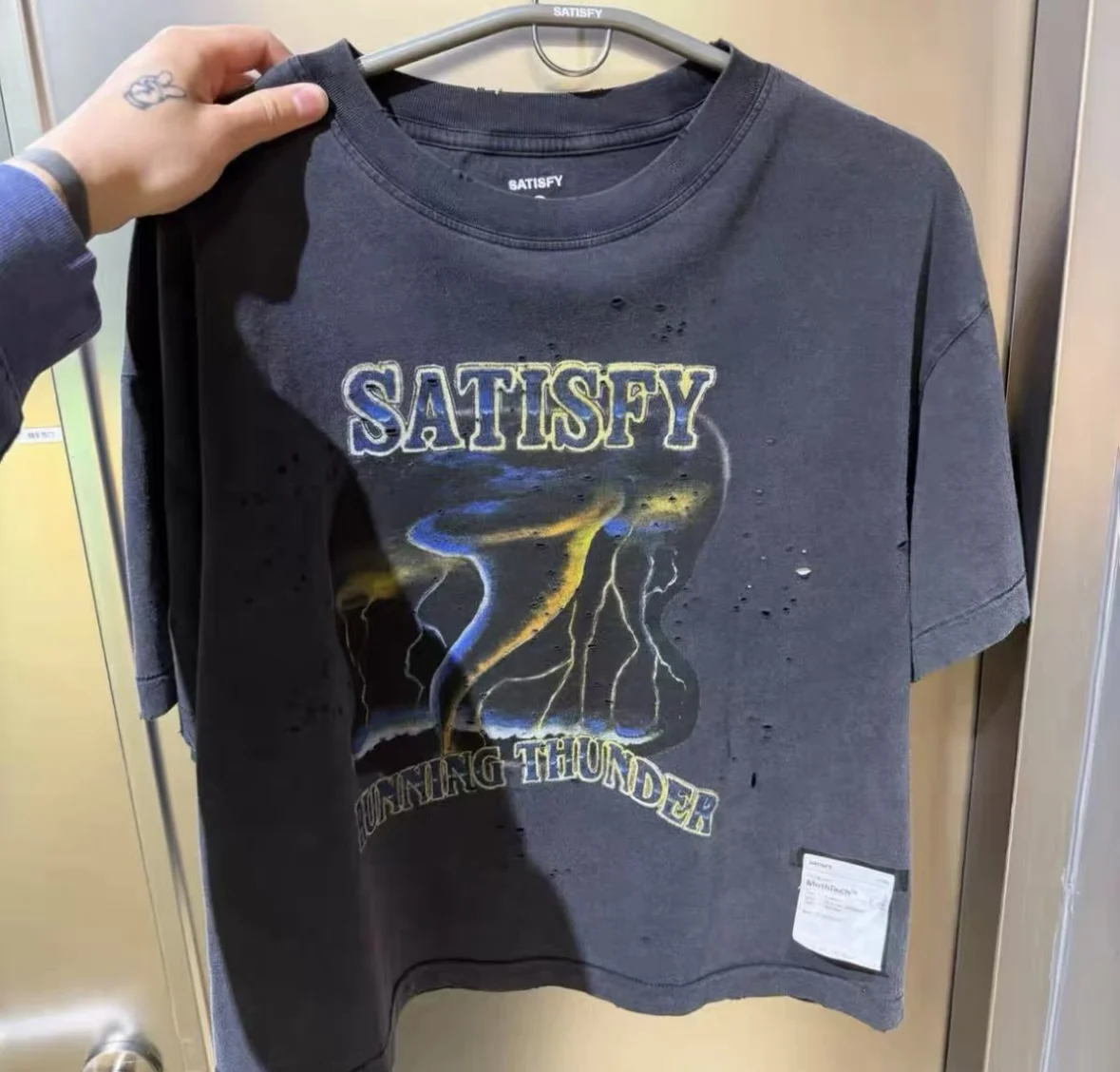 SATISFY 26ss MothTech Running Ripped Short Sleeve T-Shirt